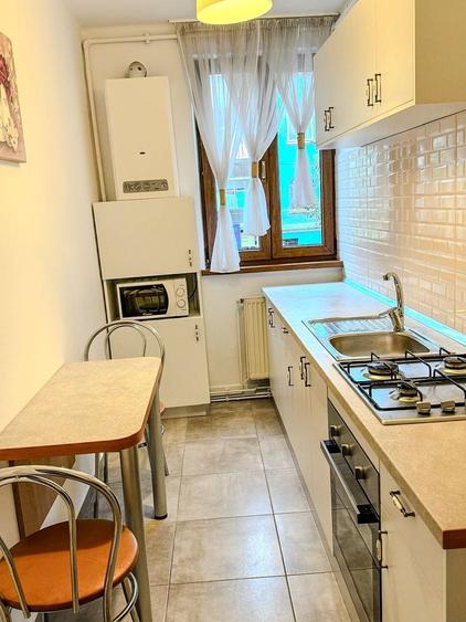Apartament cu 3 camere de vânzare în zona Central - 7