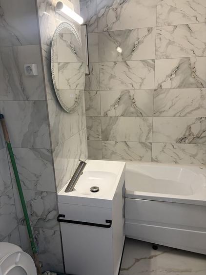 Apartament cu 3 camere decomandat în Buzaului