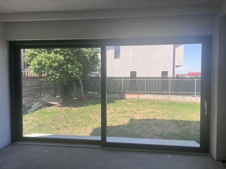 Casă cu 4 camere în Florești