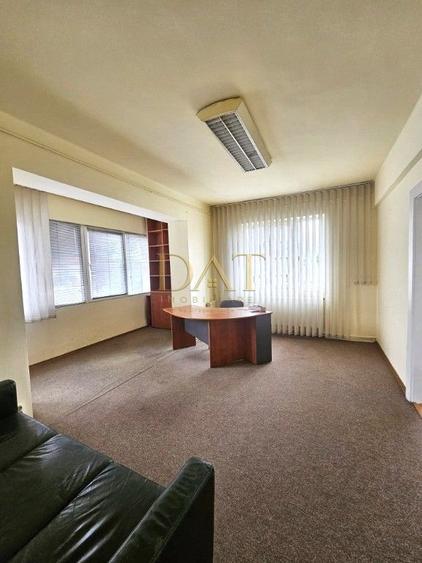 Apartament cu 2 camere semidecomandat, mobilat în Ultracentral