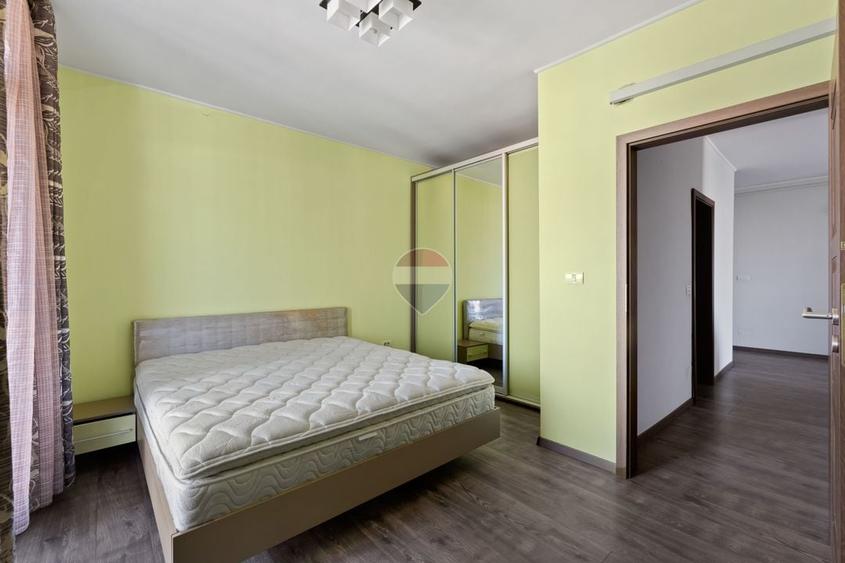 Apartament cu 3 camere decomandat, mobilat în Podgoria