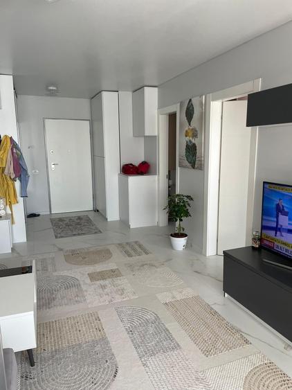 Apartament cu 2 camere semidecomandat în Central