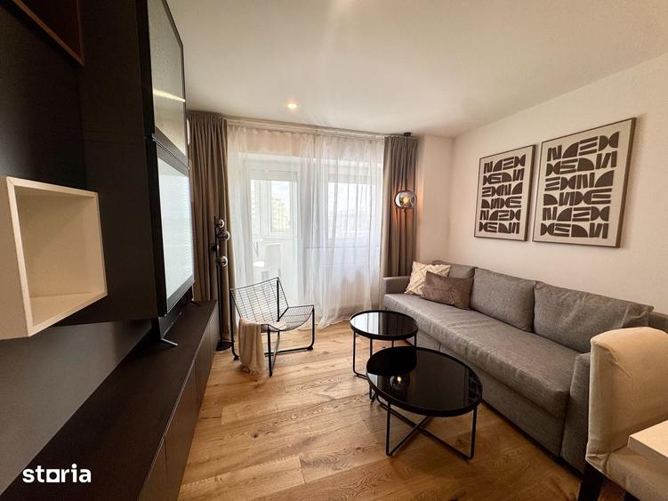 Apartament cu 3 camere decomandat în Intim