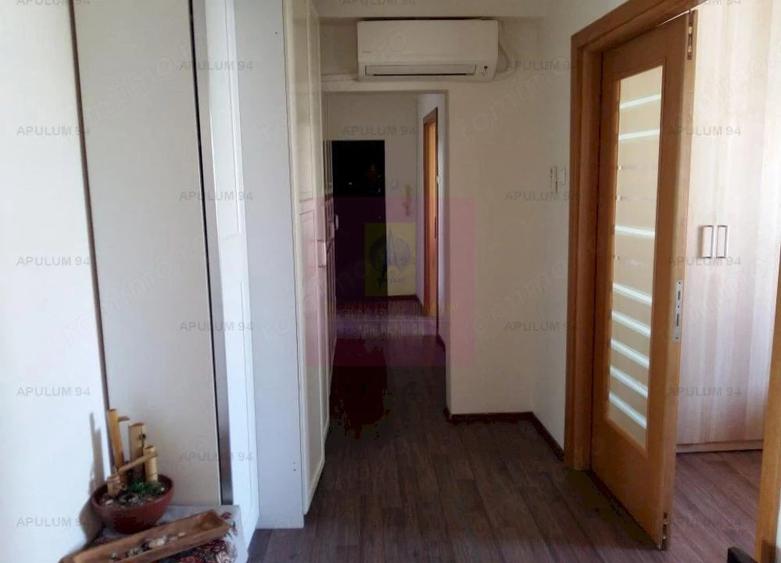 Apartament cu 4 camere decomandat în Vitan