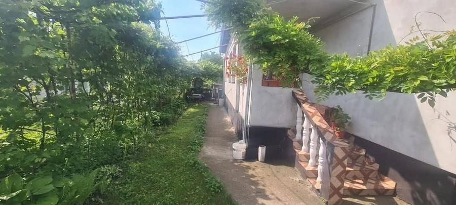 Casă cu 3 camere în Unirea