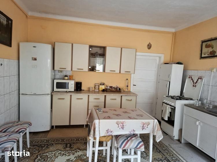 Casă cu 3 camere cu Teren 520 Mp în Central
