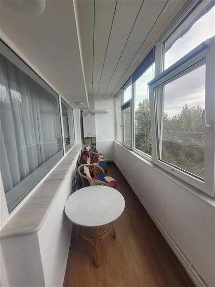 Apartament cu 3 camere decomandat, mobilat în Faleza Nord