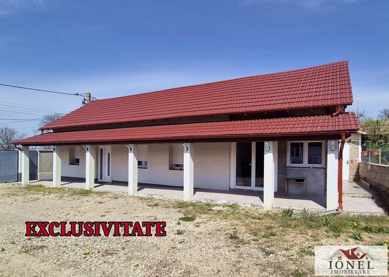 Casă individuală cu 3 camere cu Teren 1439 Mp în Est