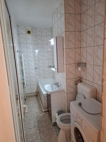Garsonieră decomandată, mobilată în Ultracentral