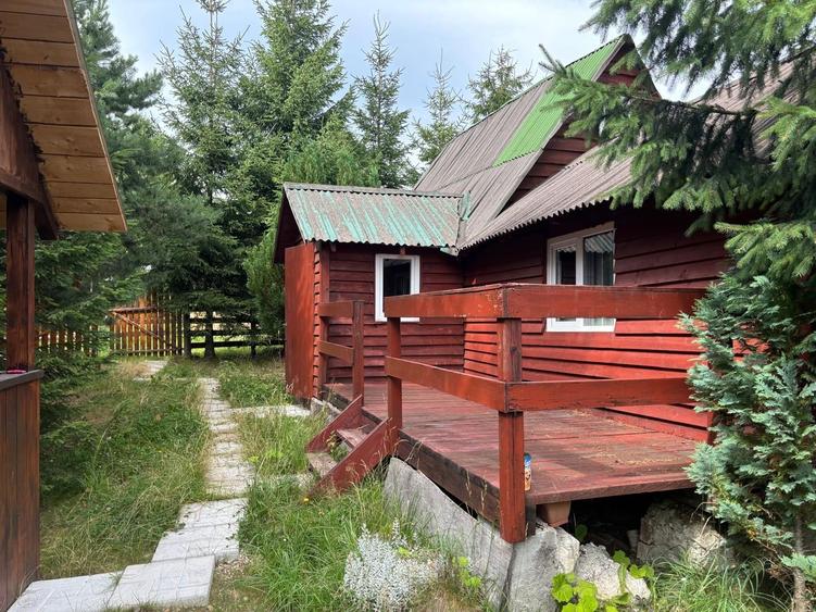 Casă cu 3 camere în Dosu Bricii