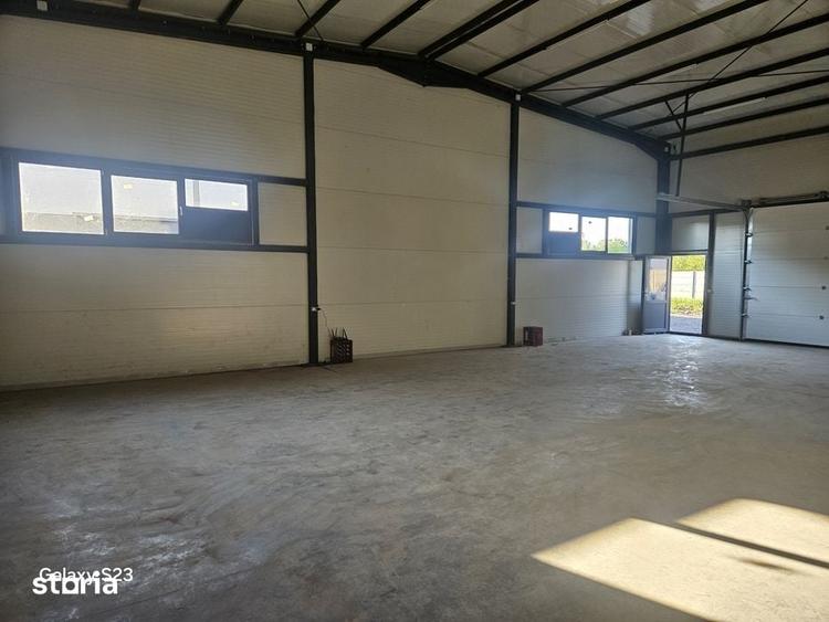 Spațiu comercial, de 210 mp, în Central