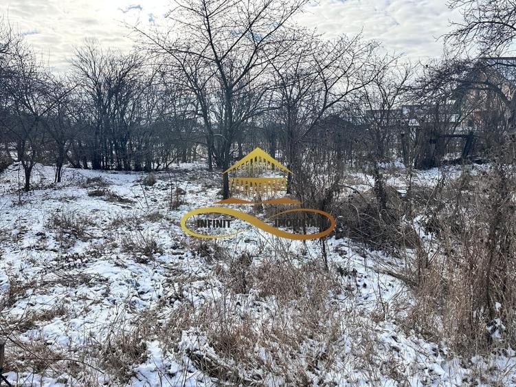 Teren Construcții intravilan de 3400 mp, în Lilieci