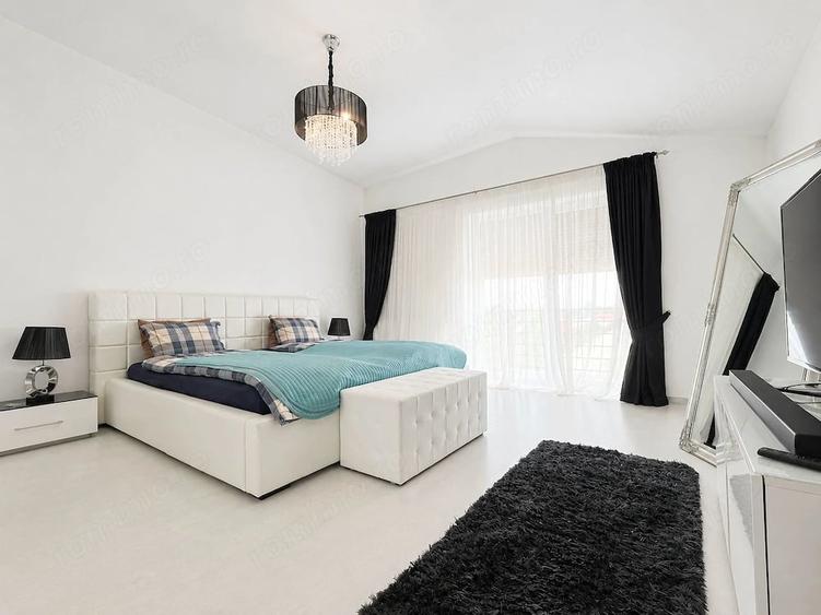 Apartament cu 3 camere decomandat în Lipovei