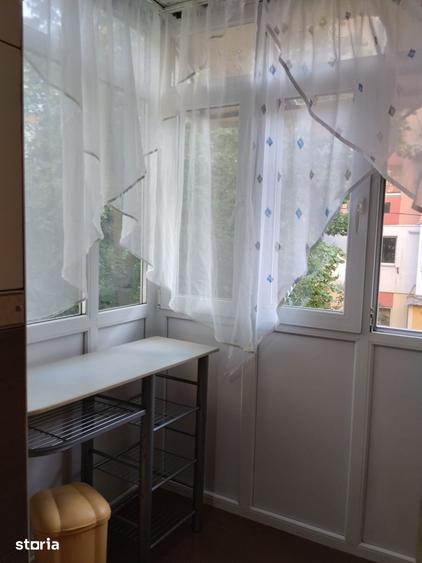 Apartament cu 2 camere decomandat în Sărari