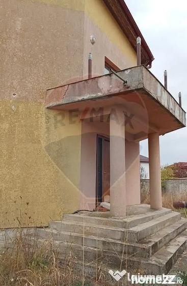 Casă cu 3 camere cu Teren 570 Mp în Săftica