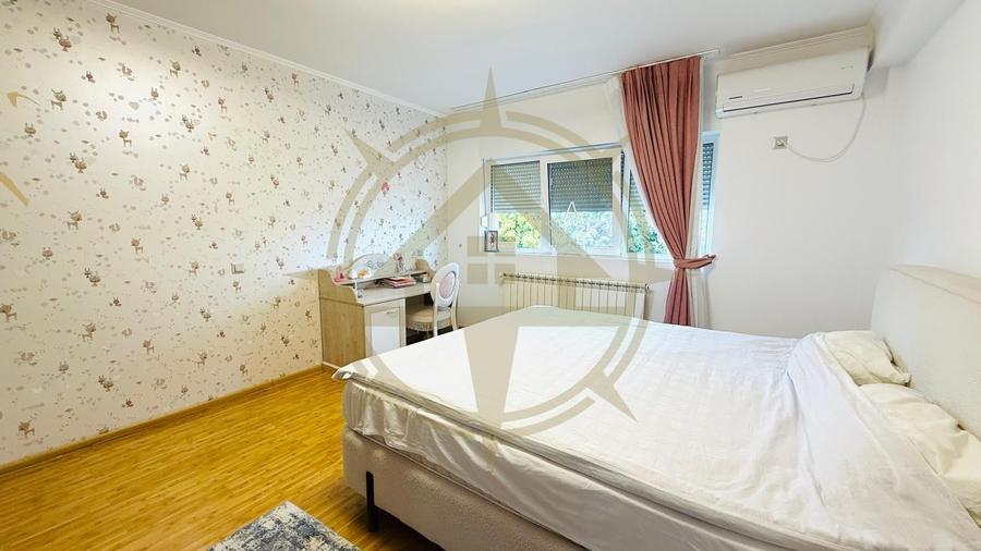 Casă cu 7 camere cu Piscina în Corbeanca