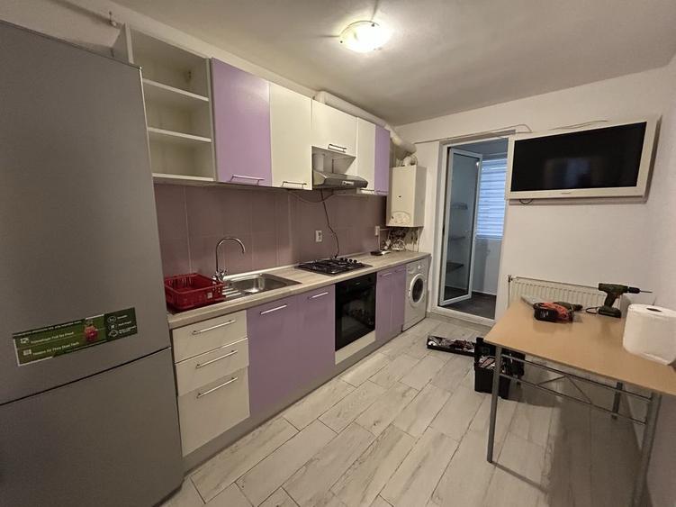 Apartament cu 2 camere decomandat în Florești