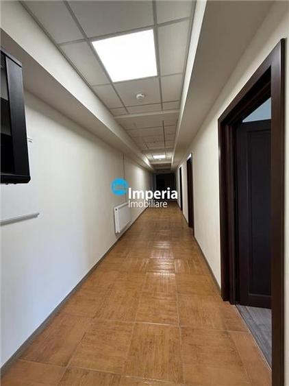 Spațiu comercial, de 100 mp, în Baza 3