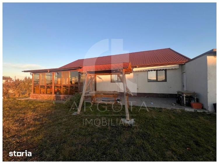 Casă cu 4 camere cu Teren 1000 Mp în Costești