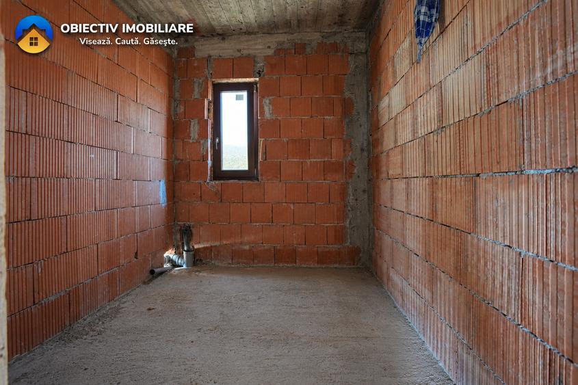 Vila la rosu si teren 500 mp de vânzare , Zona Fermelor - 15