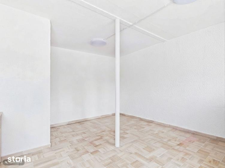 Spațiu comercial, de 261 mp, în Săcălaz
