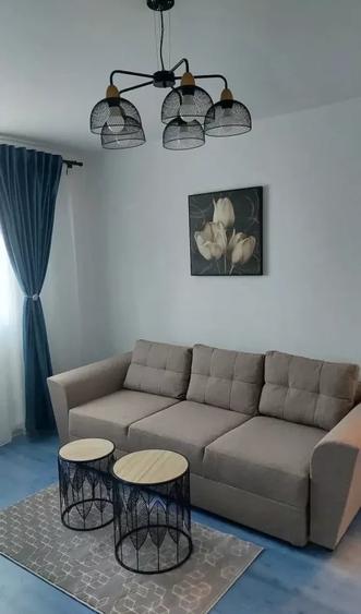 Apartament cu 2 camere semidecomandat, mobilat în Berceni