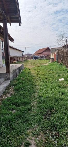 Casă individuală cu 3 camere cu Canalizare în Oarda