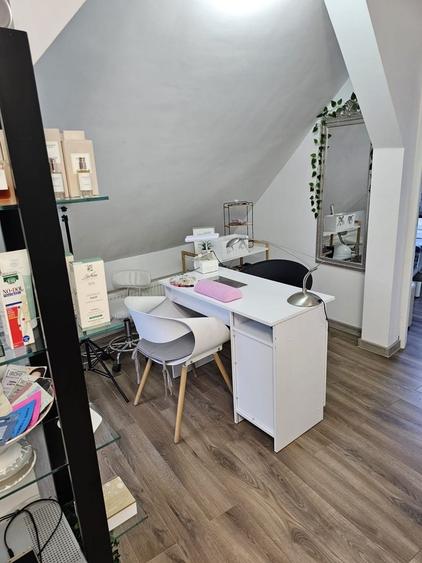 Spațiu comercial, de 15 mp, în Hașdeu