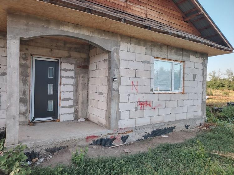 Casă cu 3 camere în Târlele Filiu