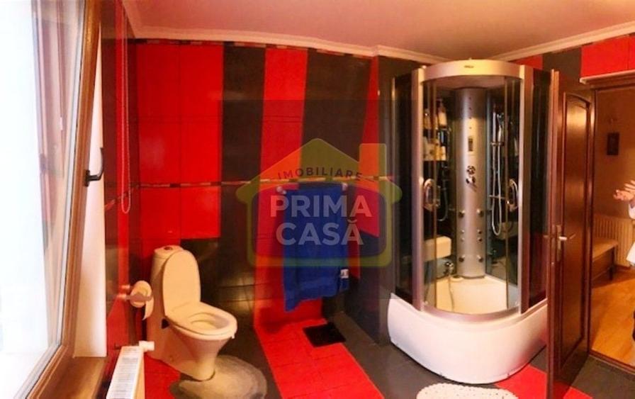 Duplex cu 10 camere cu Canalizare în Săsar