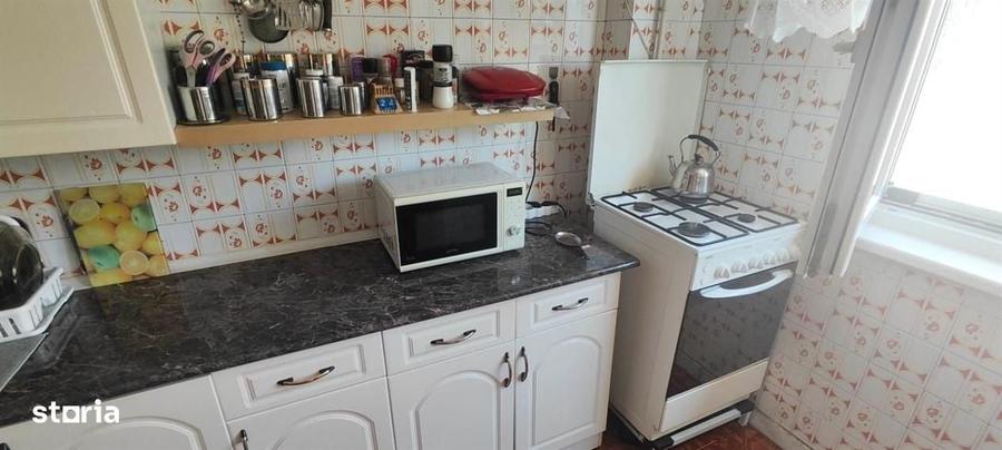 Apartament cu 4 camere decomandat în Turda