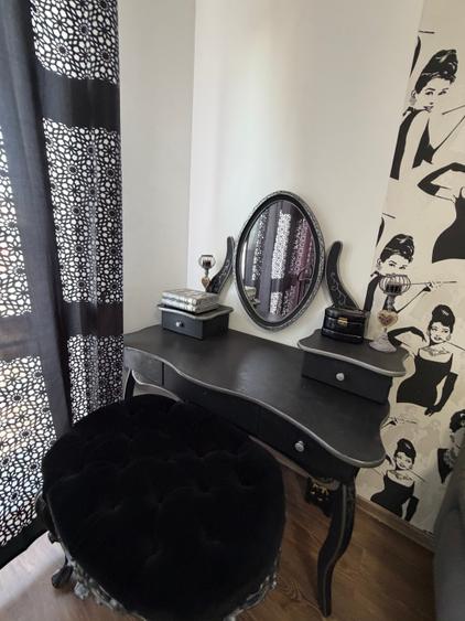 Apartament cu 3 camere semidecomandat în Torontalului
