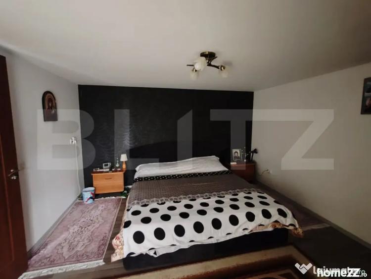 Casă cu 7 camere cu Teren 720 Mp în Central