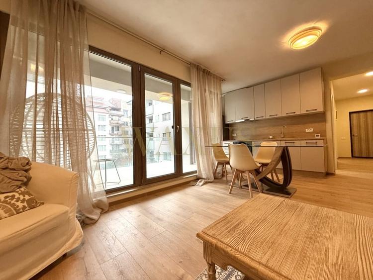 Apartament cu 3 camere semidecomandat, mobilat în Borhanci