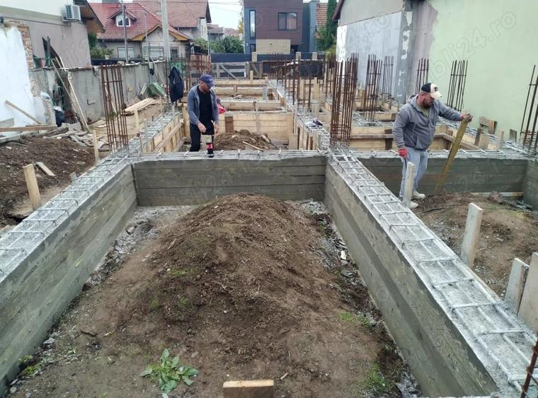 Apartament cu 2 camere decomandat în Colentina