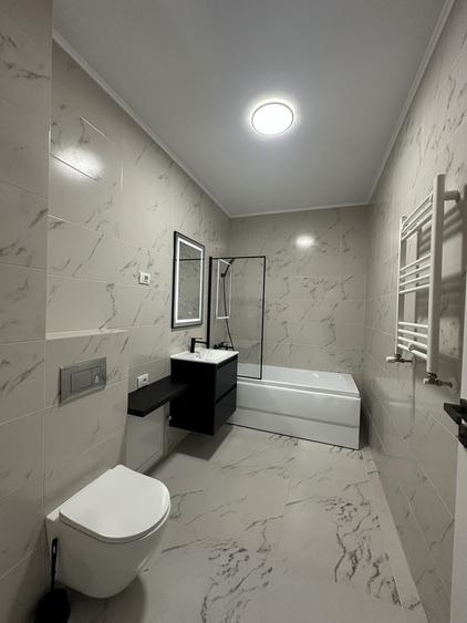 Apartament cu 3 camere semidecomandat, mobilat în Copou