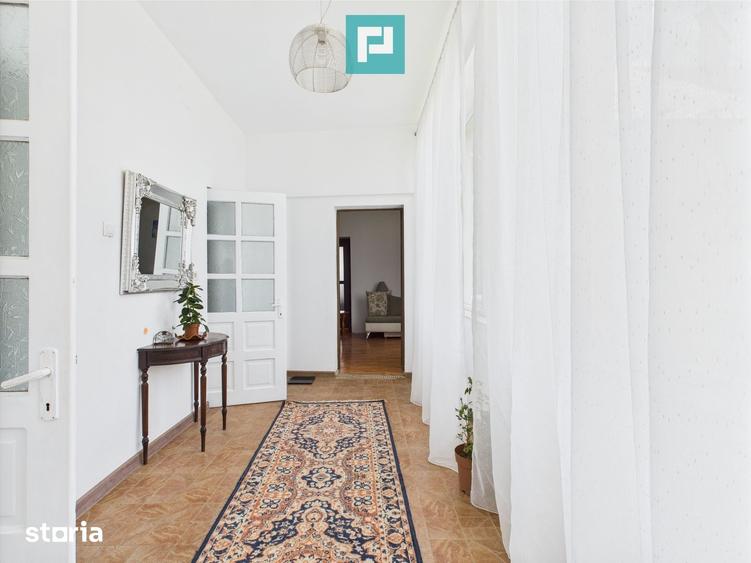Casă cu 5 camere cu Teren 750 Mp în Micălaca