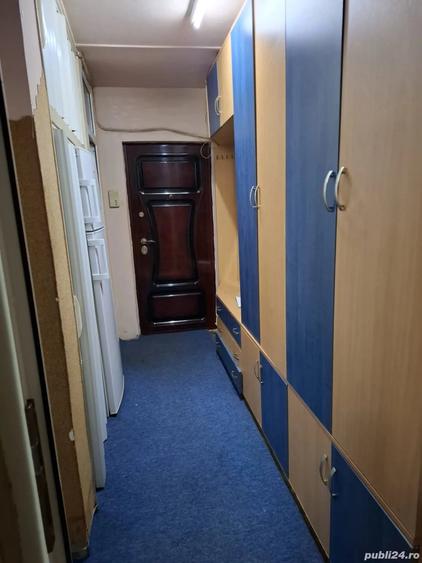 Garsonieră decomandată în UTA