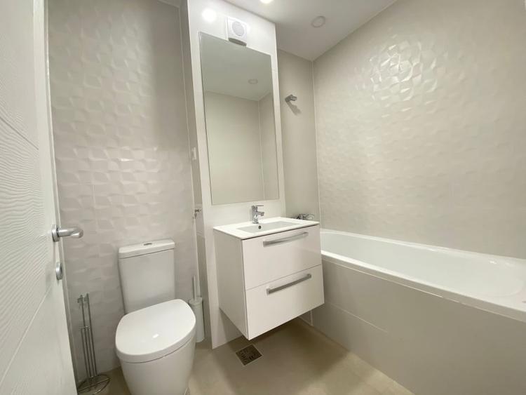 Apartament cu 3 camere decomandat, mobilat în Theodor Pallady