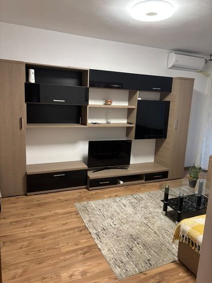 Apartament cu 2 camere decomandat în Drumul Taberei