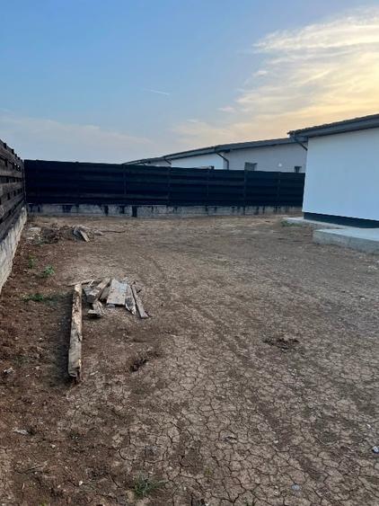 Casă individuală cu 3 camere cu Teren 450 Mp în Dumbrăveni