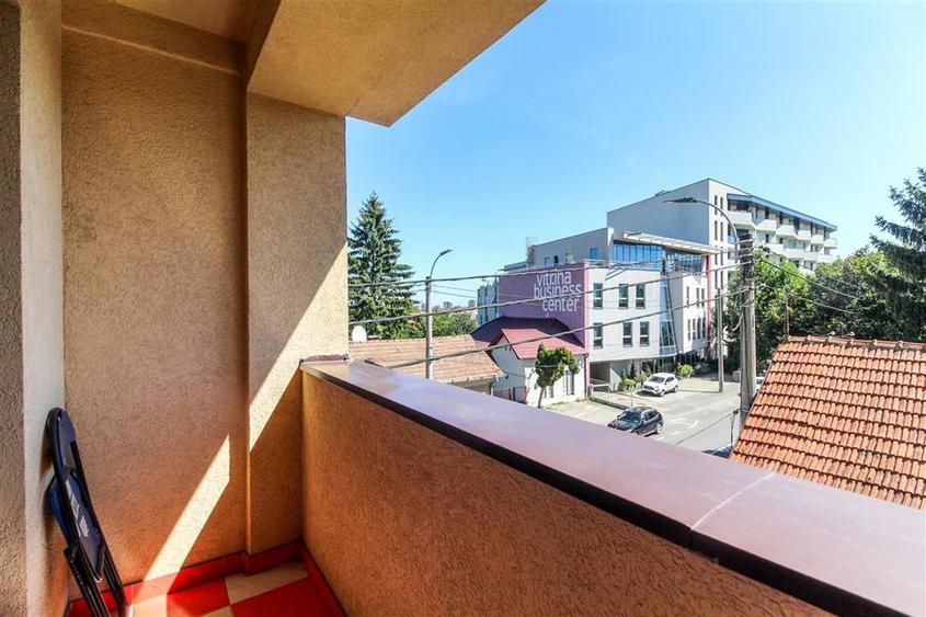 Apartament cu 2 camere semidecomandat, mobilat în Gheorgheni