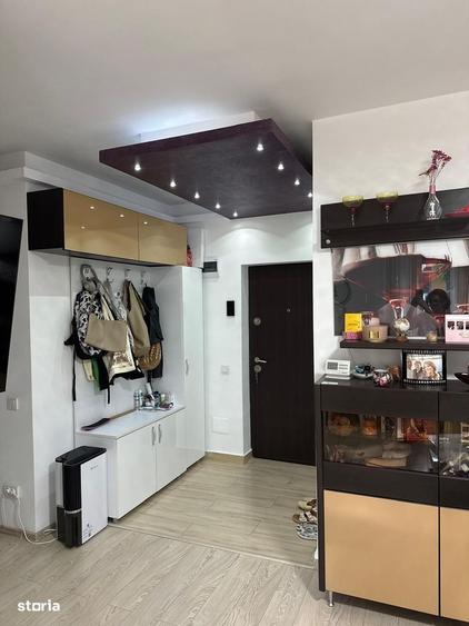 Apartament cu 3 camere decomandat, mobilat în Central
