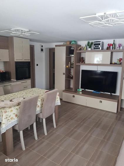 Casă cu 3 camere cu Teren 1100 Mp în Pănet