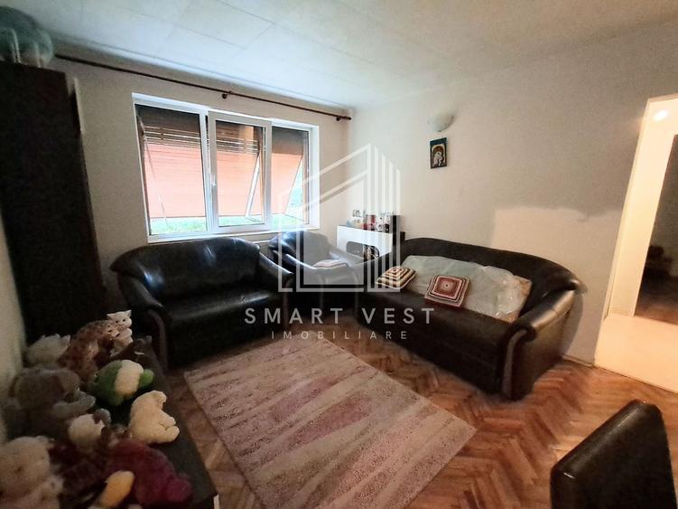 Apartament cu 2 camere semidecomandat, mobilat în Micro 14