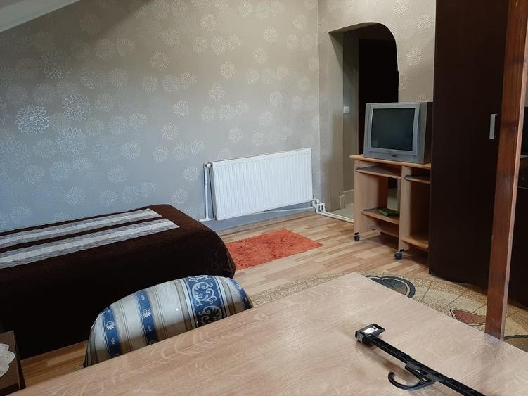 Garsonieră decomandată în Uverturii