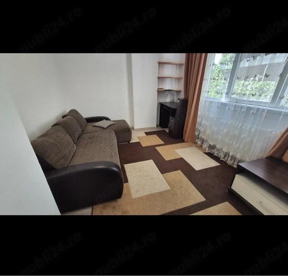 Apartament cu 2 camere decomandat în Exterior Vest