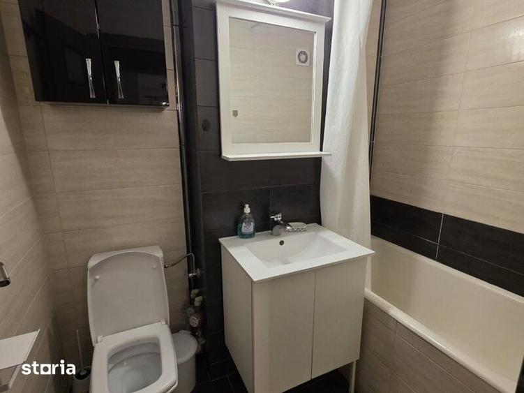 Apartament cu 2 camere decomandat în Titan