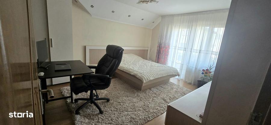 Casă cu 4 camere cu Canalizare în Valea Lupului