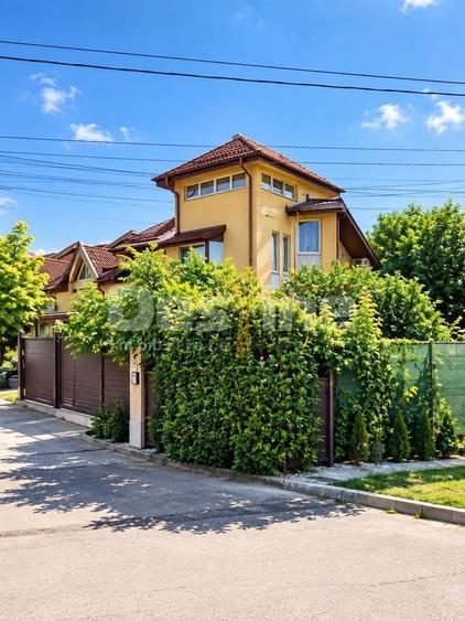 Casă individuală cu 5 camere cu Canalizare în Giulești